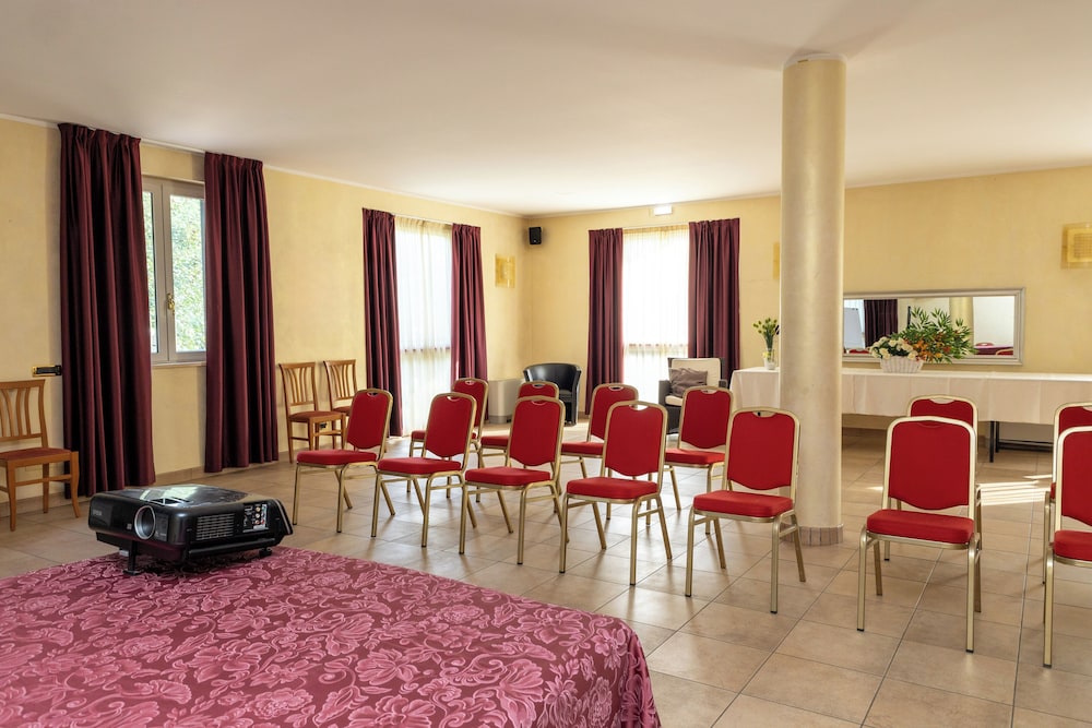 Hotel Valentino 43/50