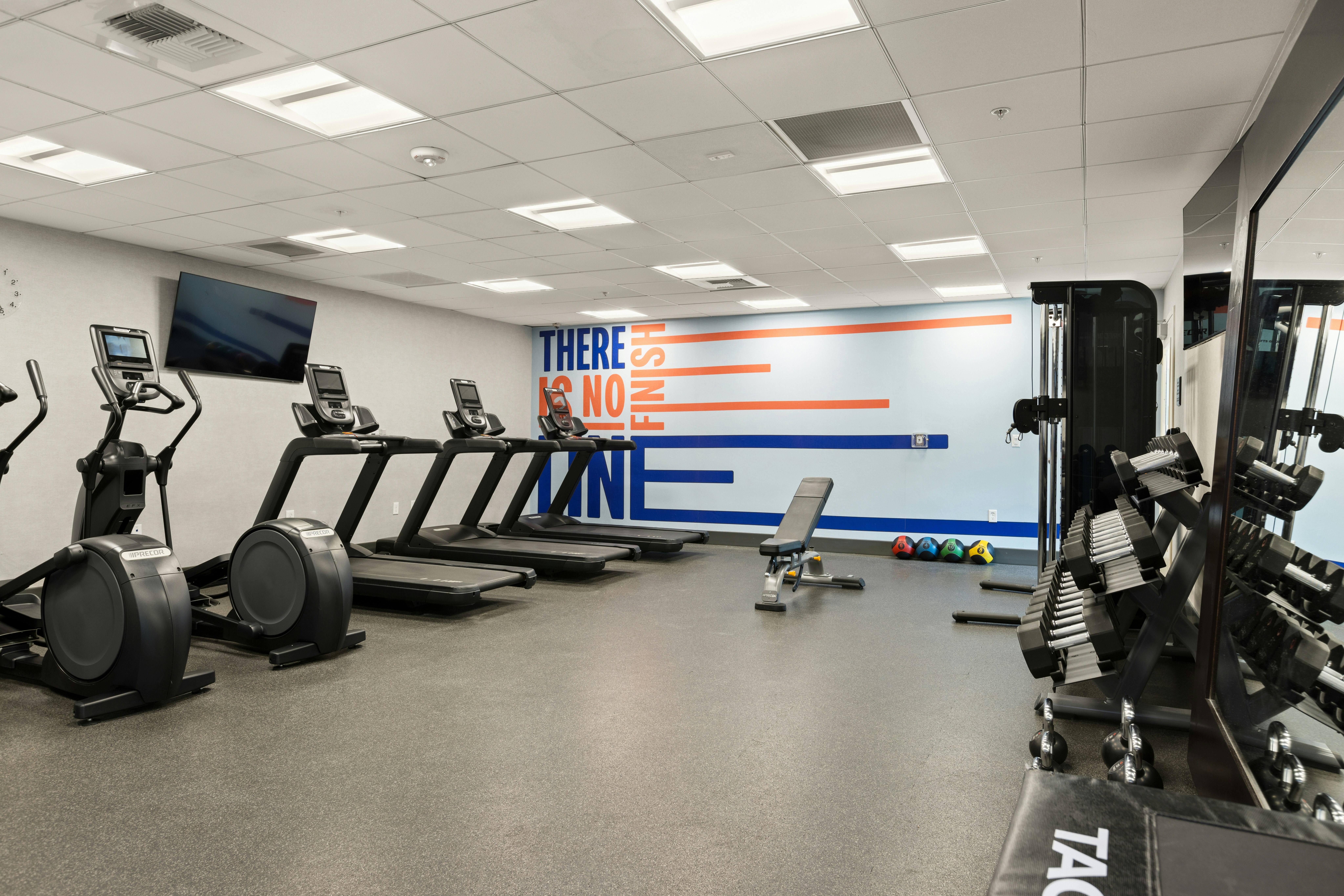 Hampton Inn And Suites Los Angeles Glendale 44/75