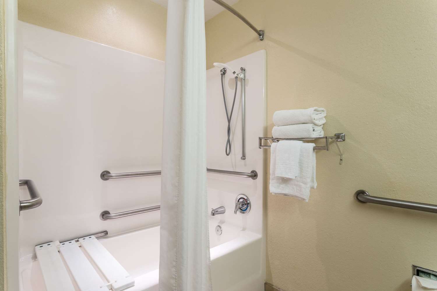 Microtel Inn And Suites Ocala 10/11
