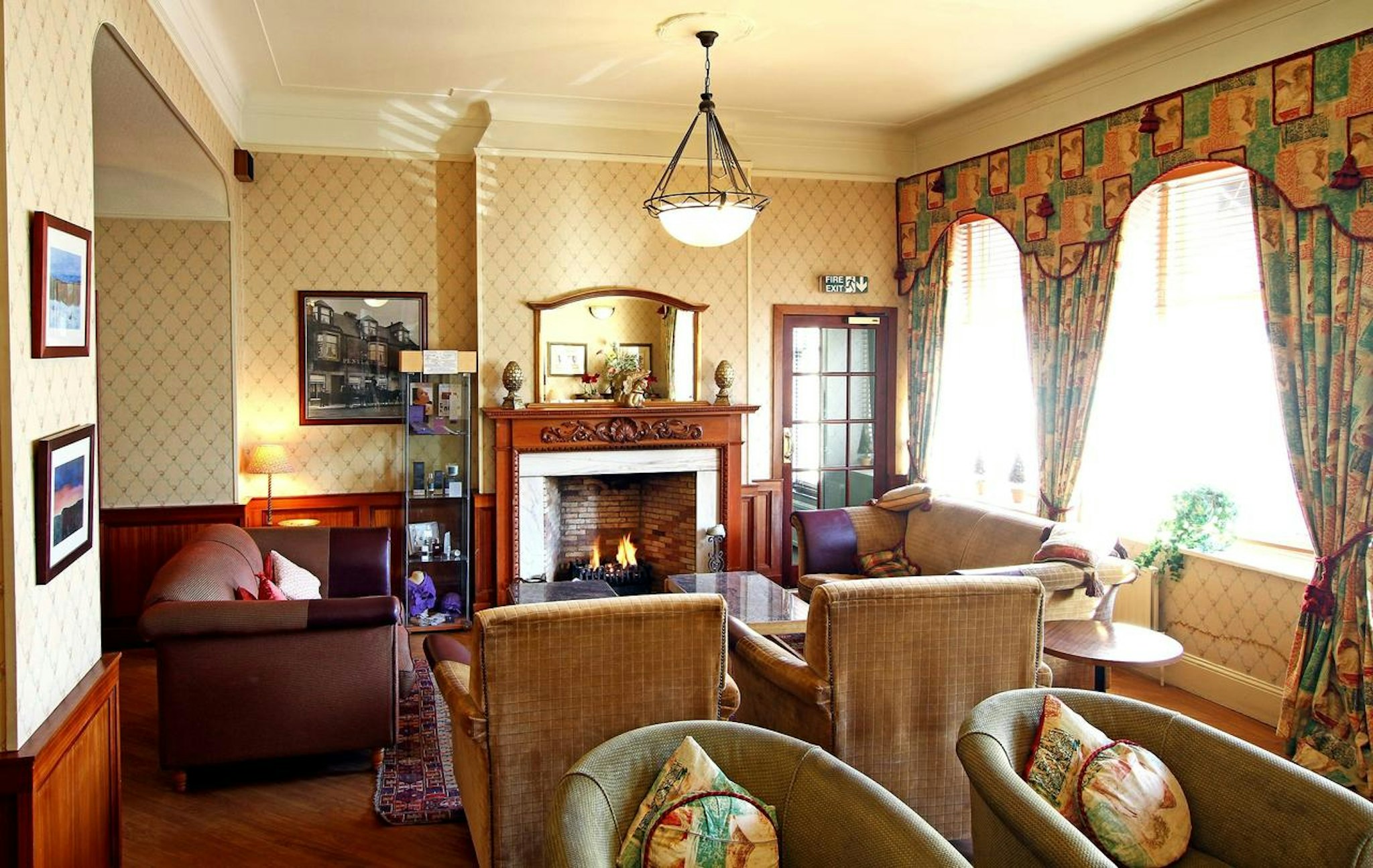 PENTLAND HOTEL 36/50