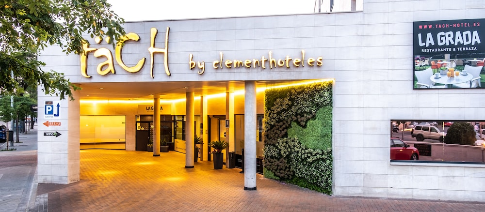 Hotel Tach Madrid Airport 4/59