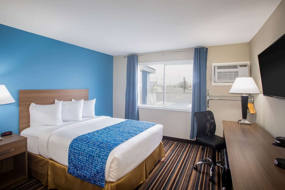 Travelodge By Wyndham Wahpeton 7/30