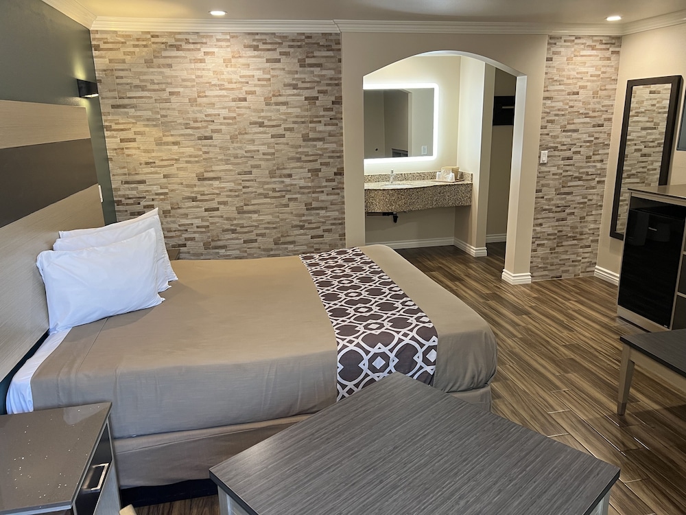 Walnut Inn & Suites 17/44