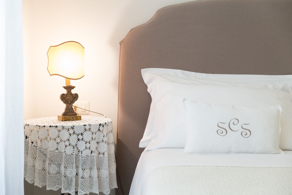 San Carlo Suites 18/50