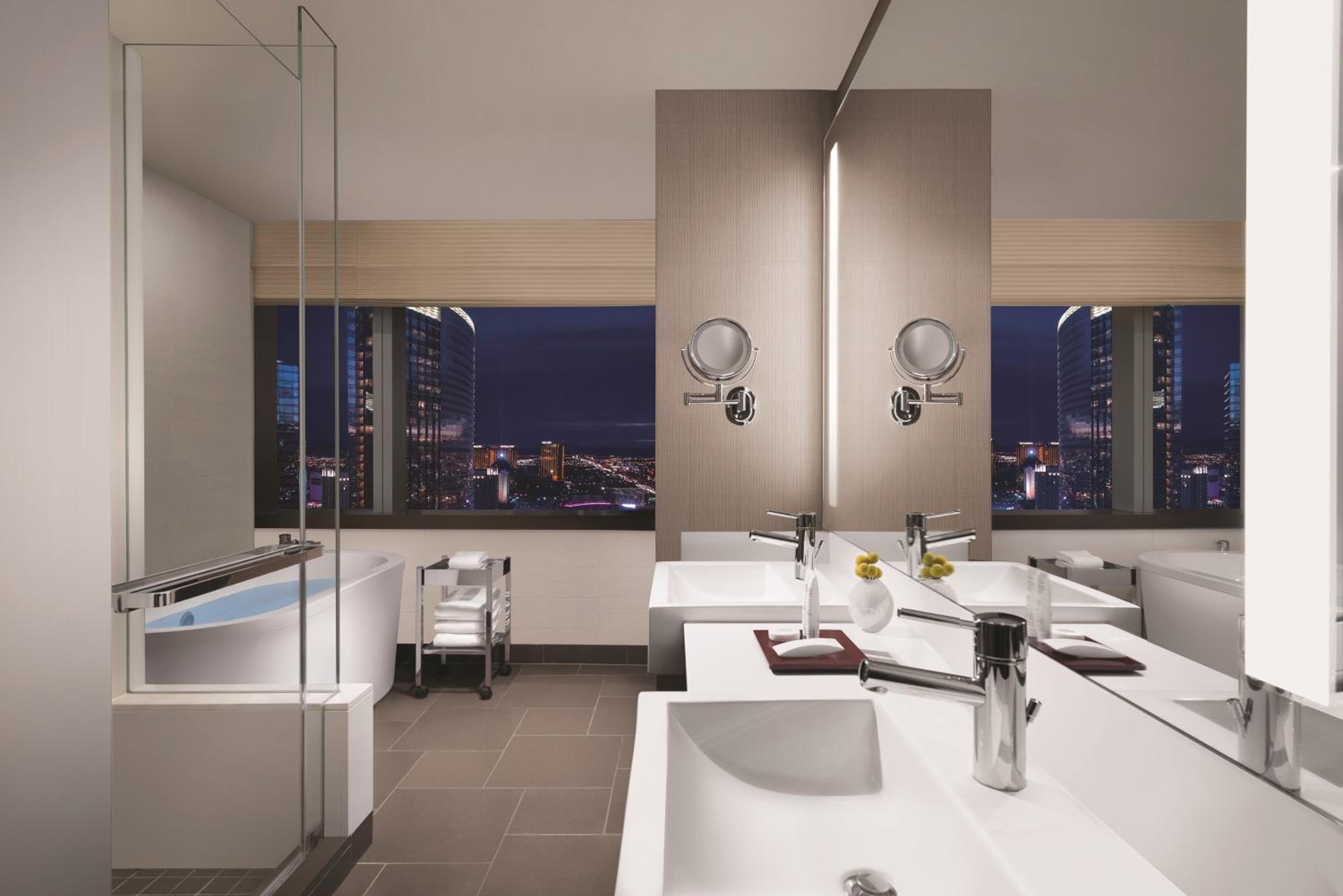PANORAMIC, SUITE