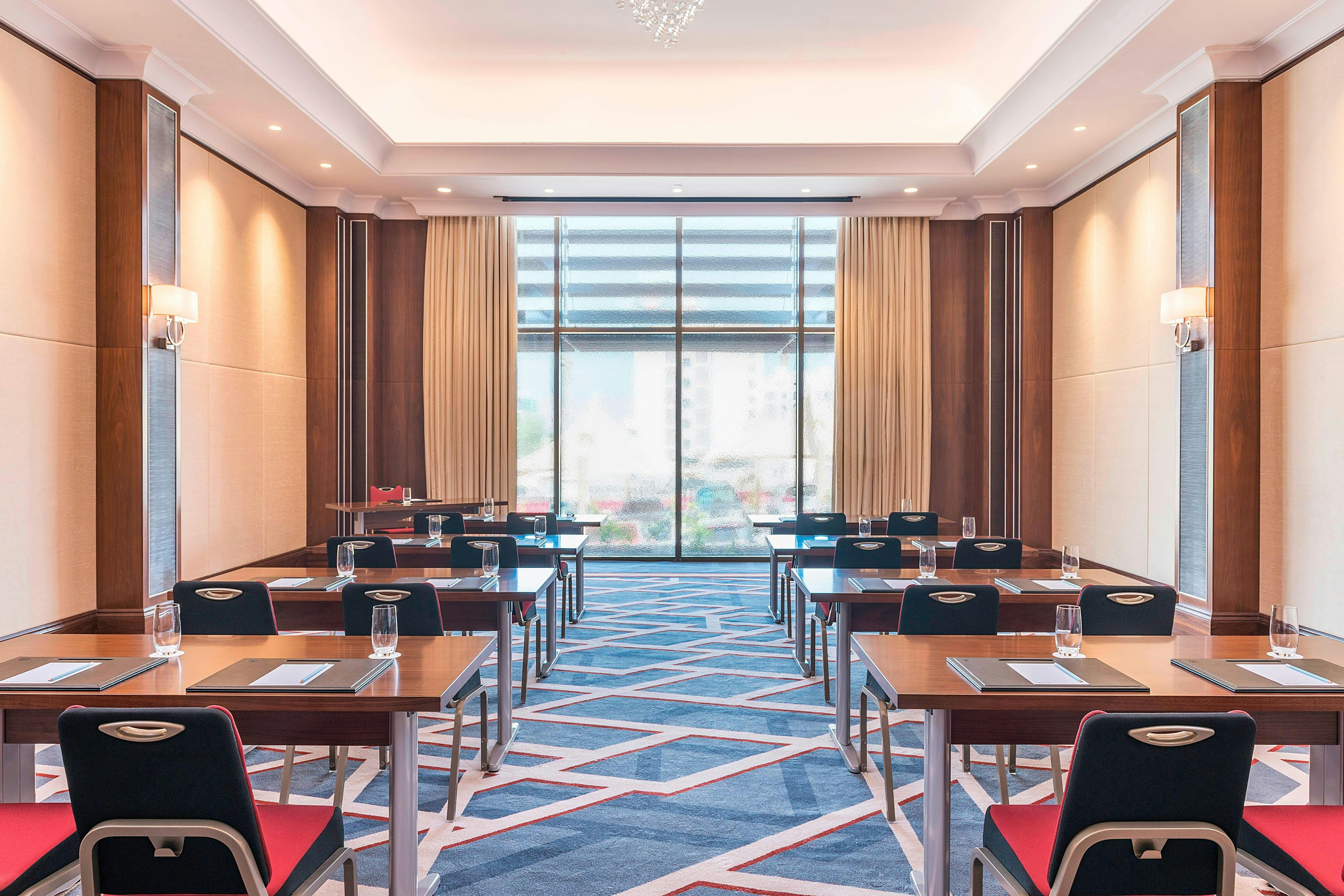 Sheraton Oman Hotel 63/81