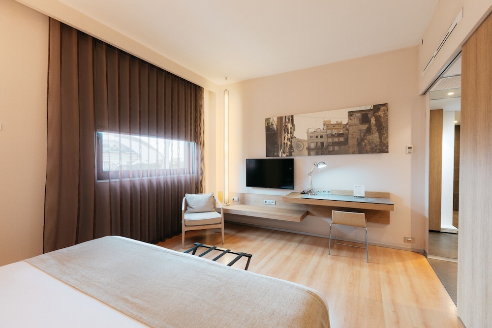 BARCELO VALENCIA 30/66