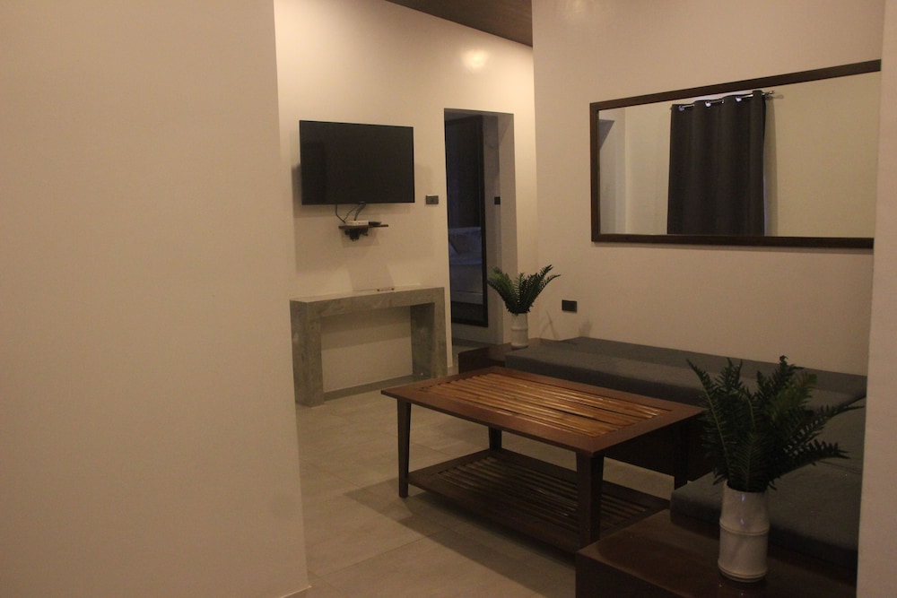 Amihan Resort 52/65