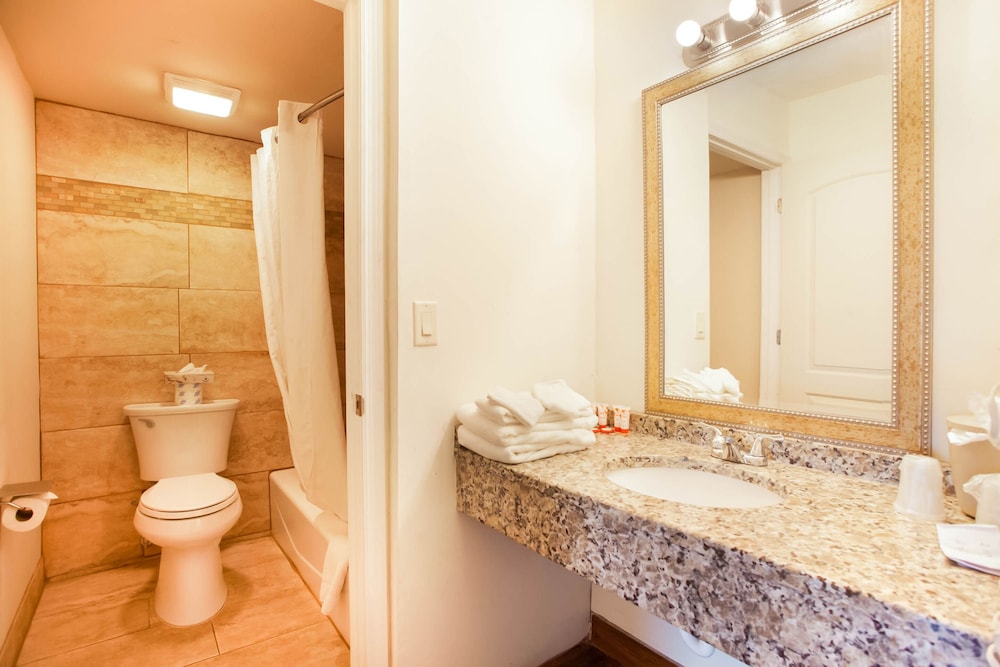 Room at OYO Waterfront Hotel Cape Coral/Fort Myers, FL, CAPE CORAL - FL
