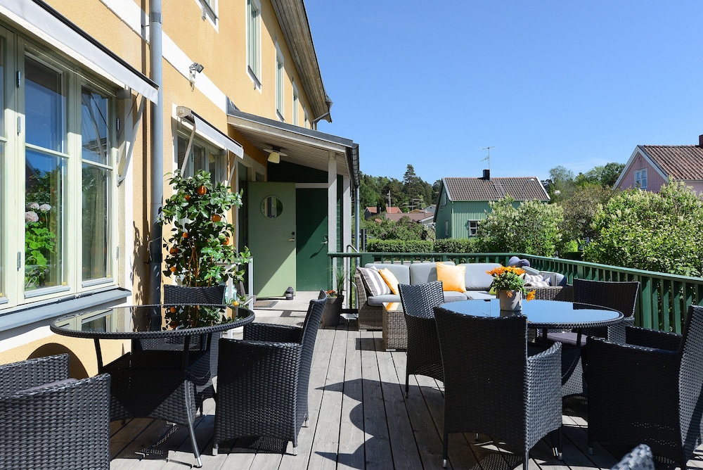 Maude Apos S Hotel Enskede 47/54
