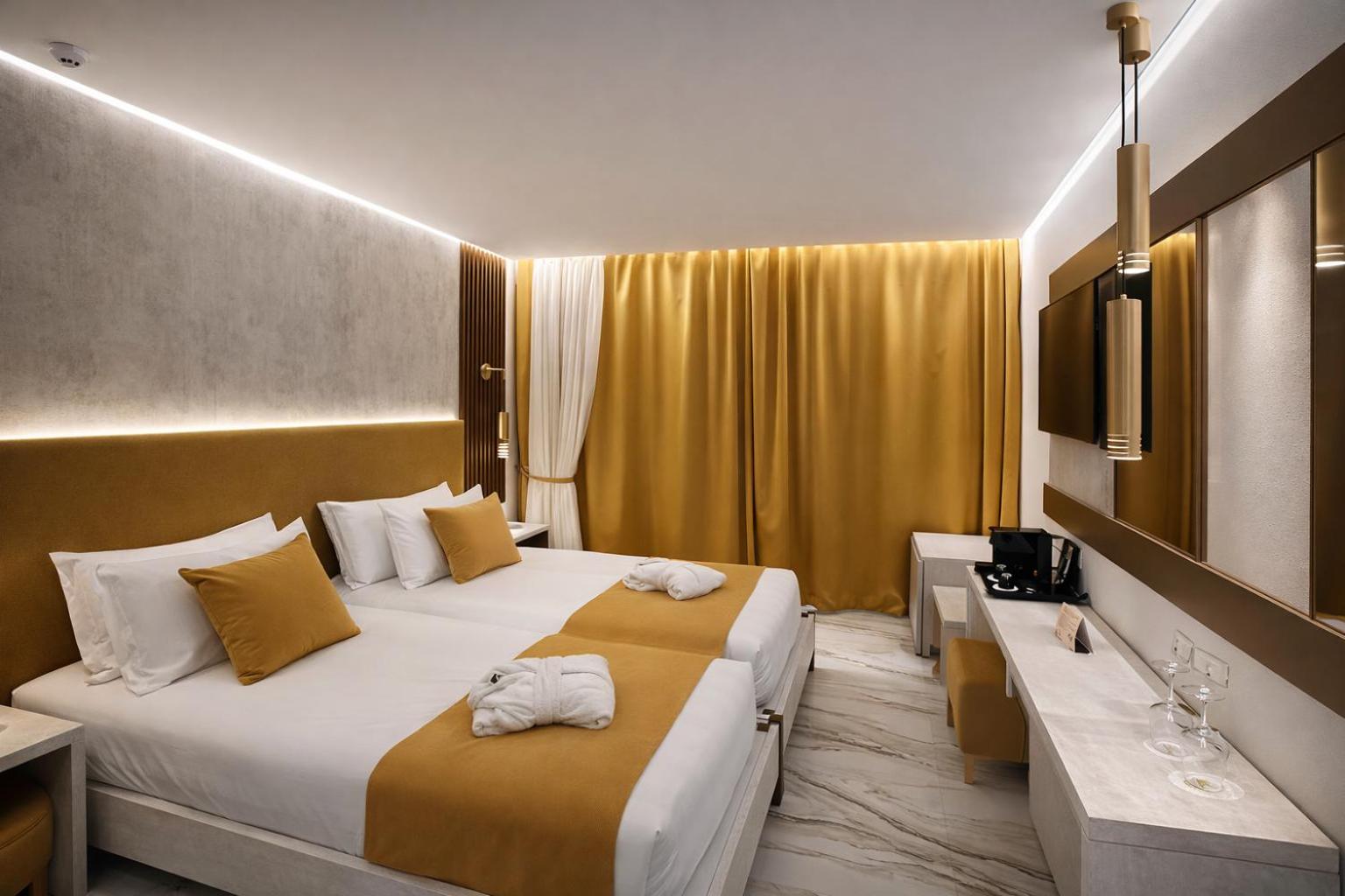 Room, Double or Twin Bed, City View