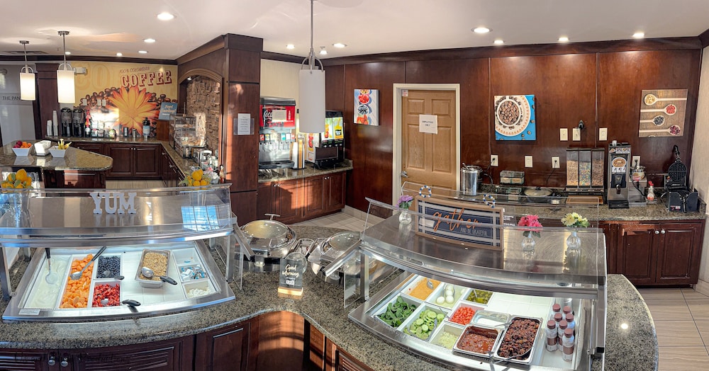 restaurant cafeteria