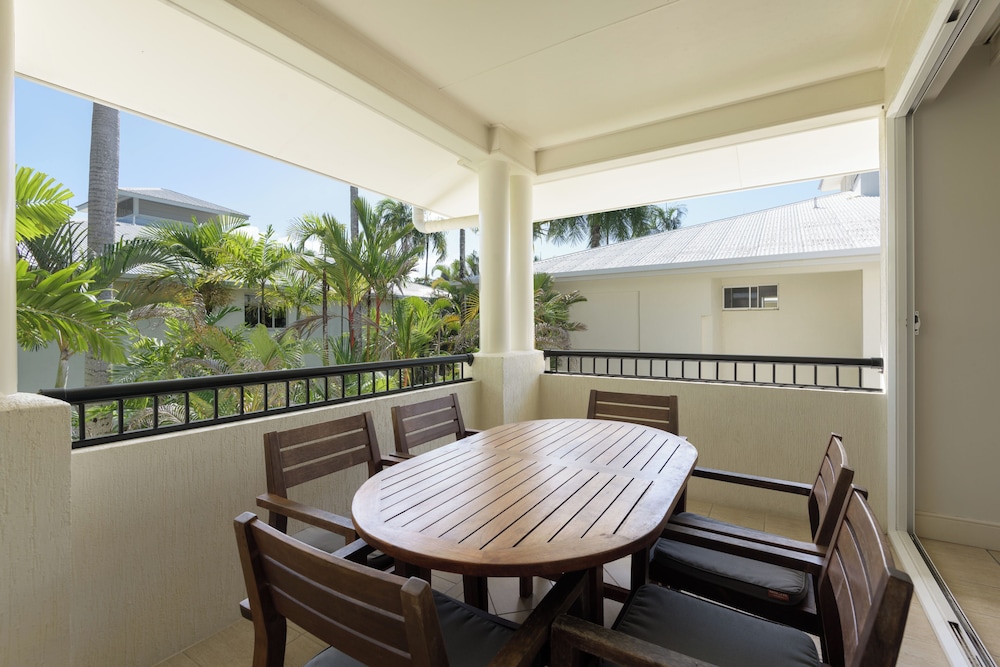 Mandalay Luxury Beachfront Apartments 46/59