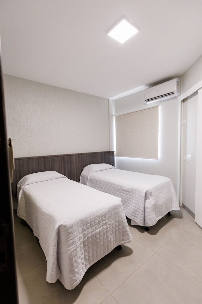 TONELLO BUSINESS HOTEL 12/47