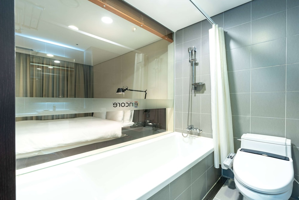 Ramada Encore by Wyndham CheonAn 47/50
