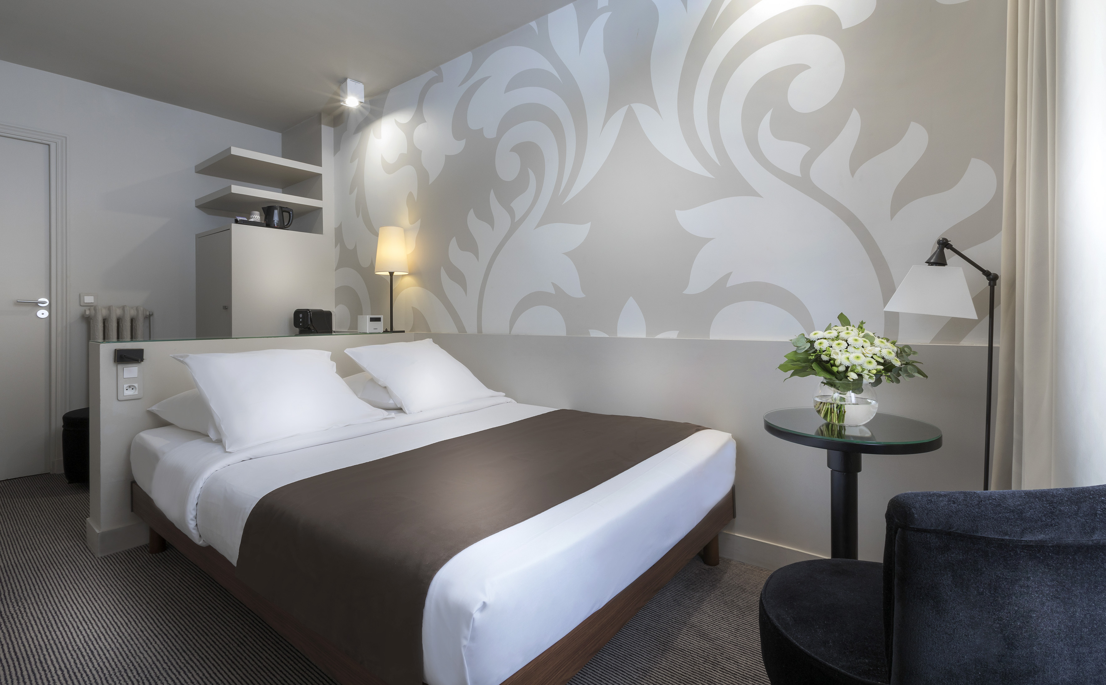 Room, Single