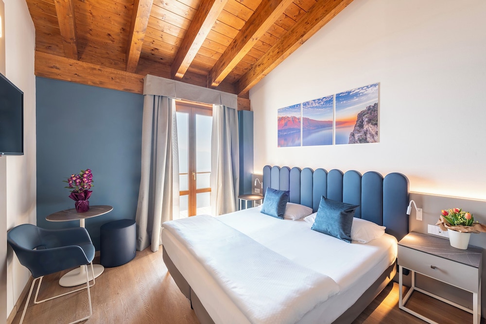 Hotel Pineta Campi 19/90