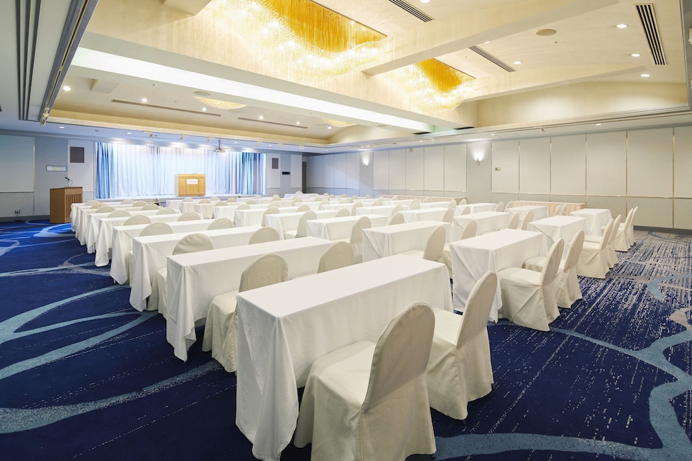 INFINISIS NAHA SHURIJO by Hewitt Resort 62/69