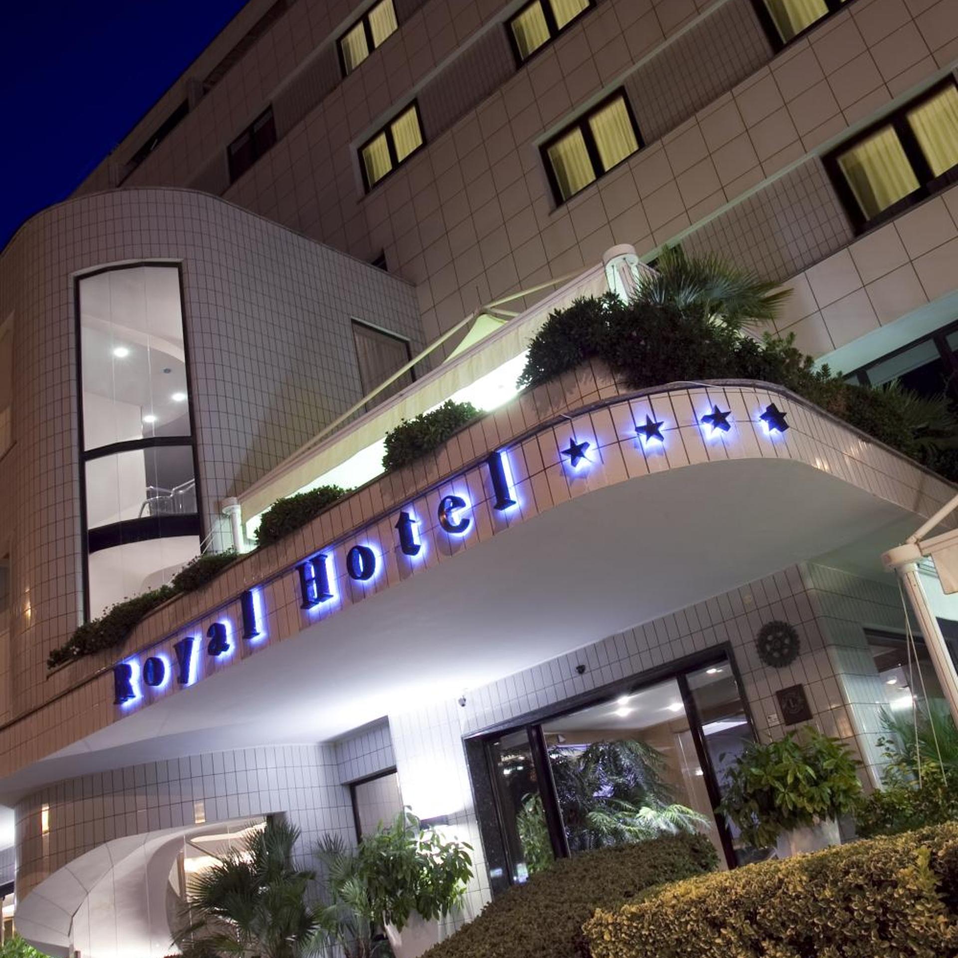 Hotel Royal 2/50