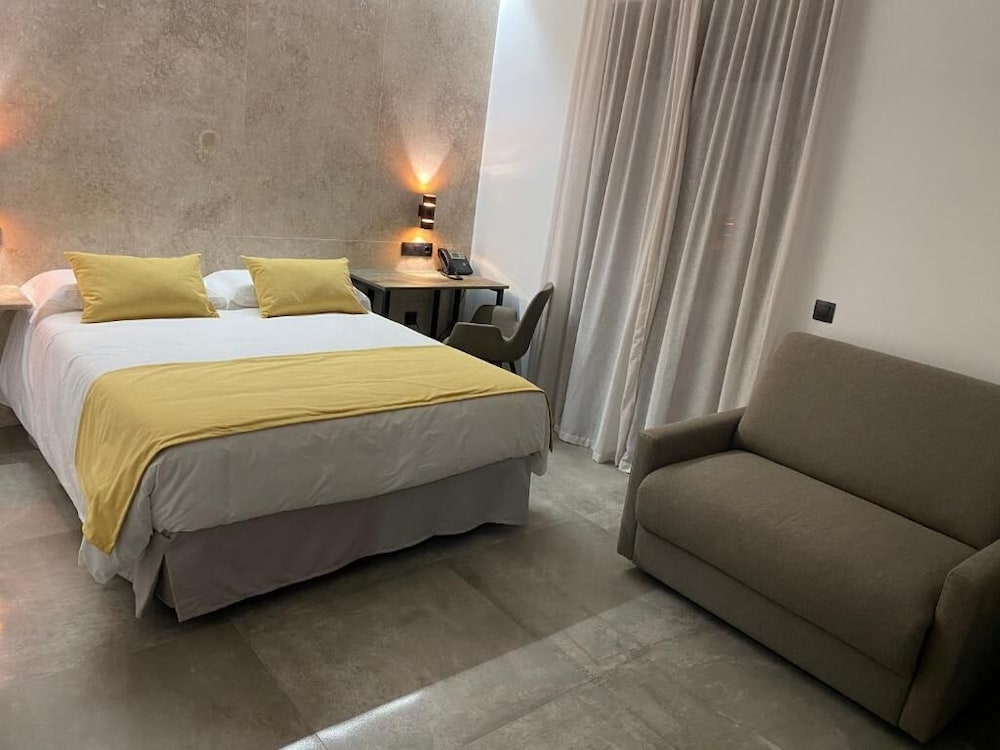 Hotel Angel 20/50