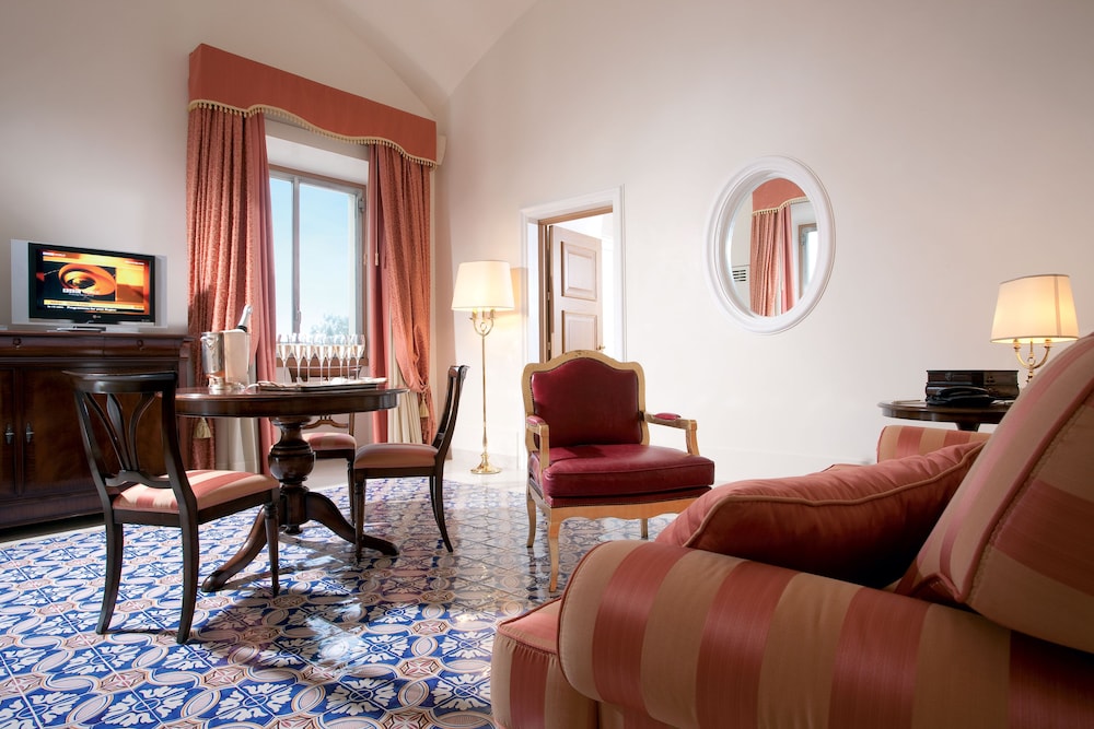 Grand Hotel Angiolieri 58/95