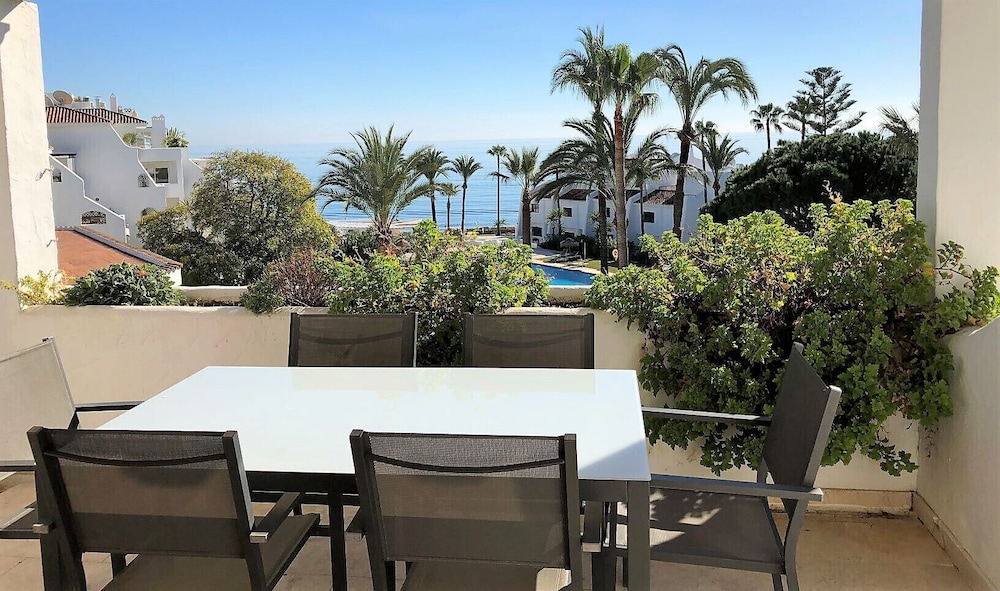 Coral Beach Aparthotel 61/77