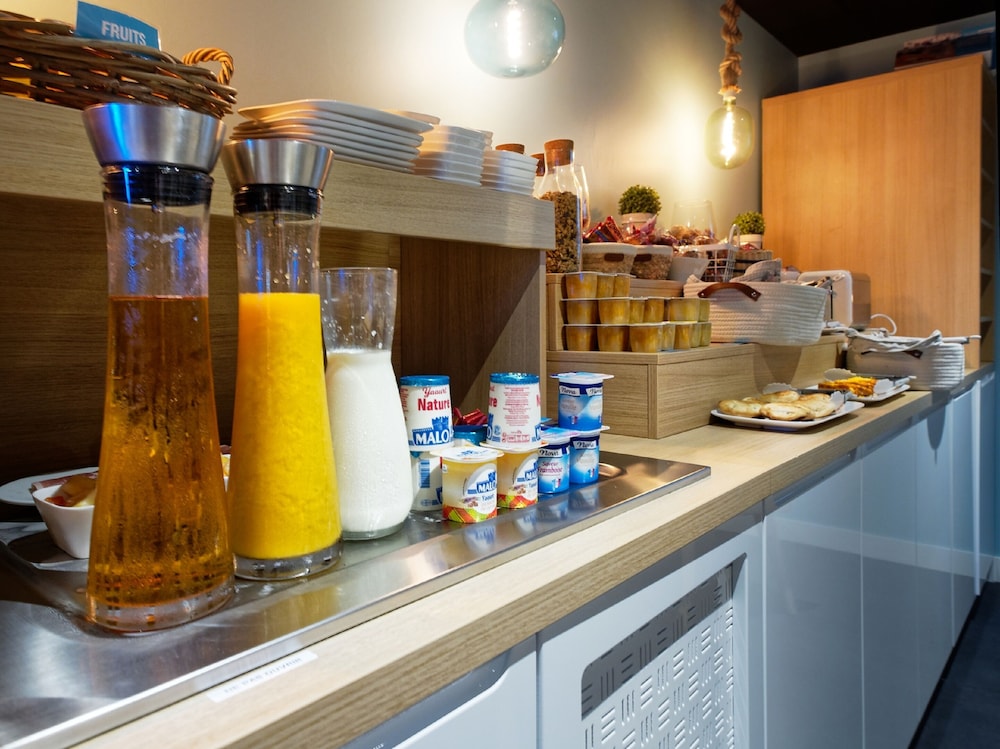 Kyriad Direct Saint Brieuc (Blue Hotel) 30/47