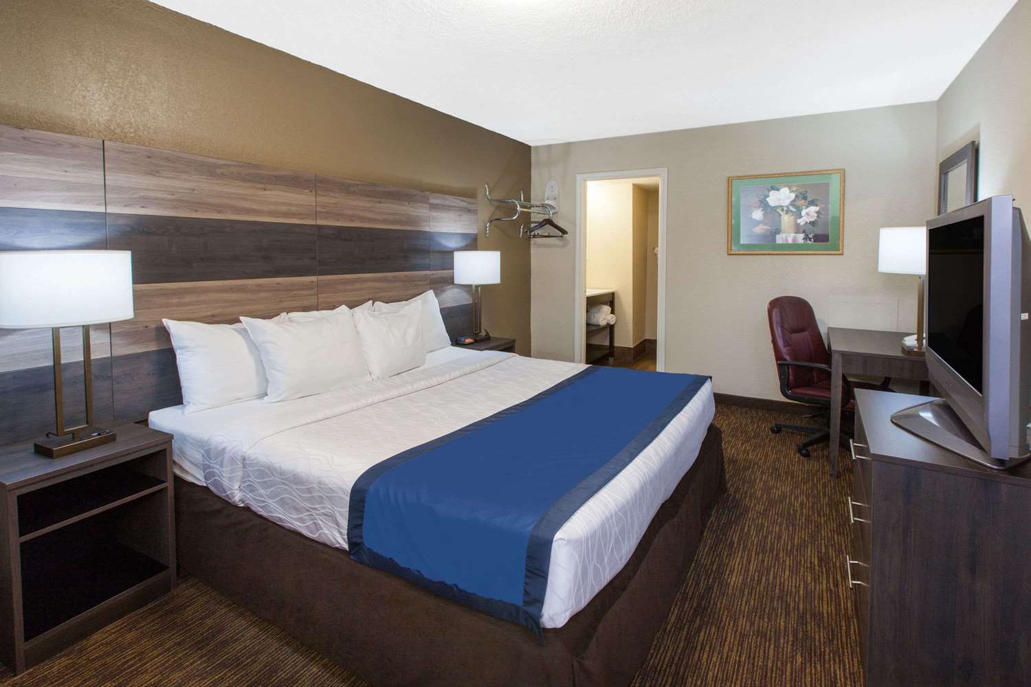 Baymont By Wyndham Downtown Detroit 8/31