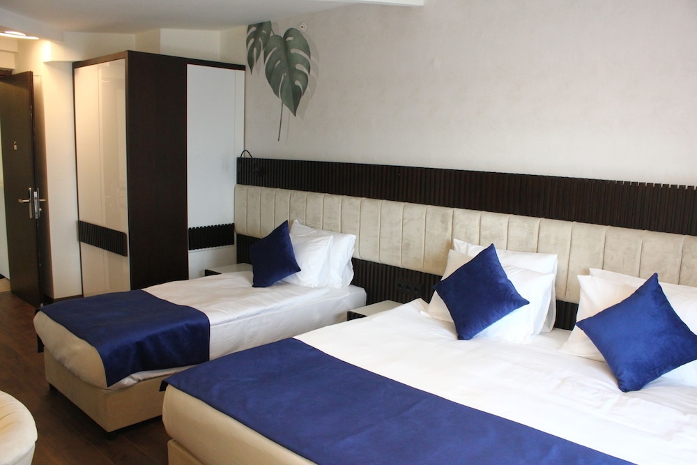Kavala Hotel 9/50
