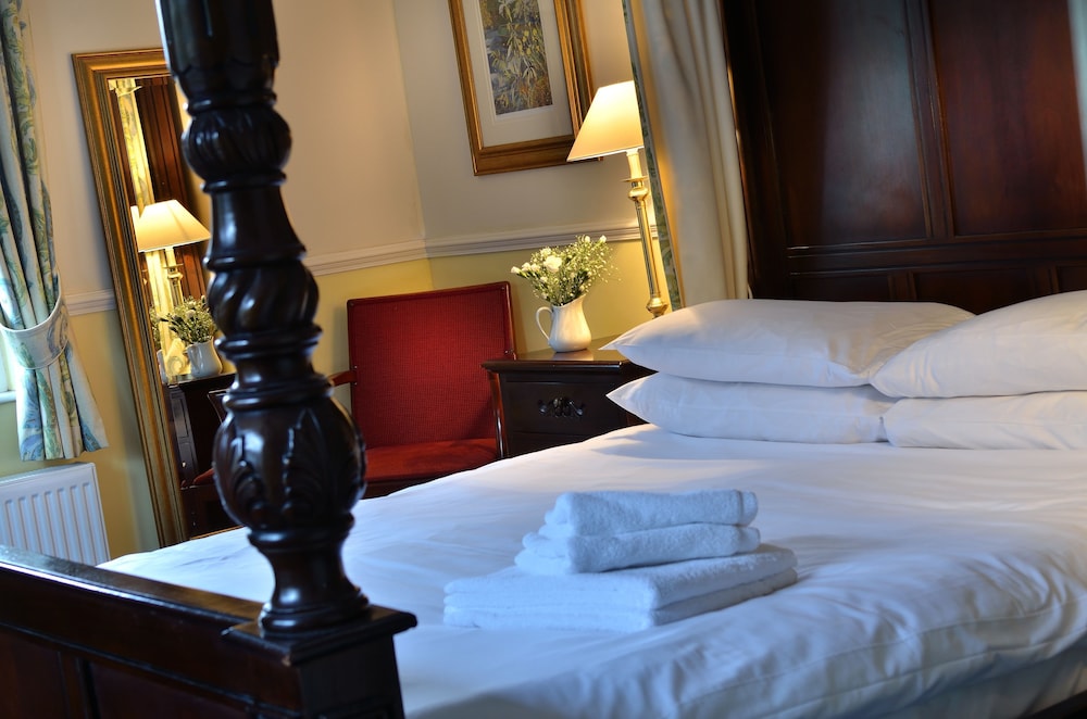 Newby Bridge Hotel 31/60