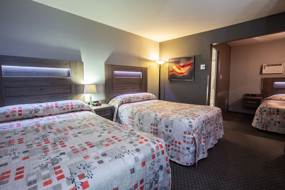 HOTEL MOTEL LE CHATEAUGUAY 4/26