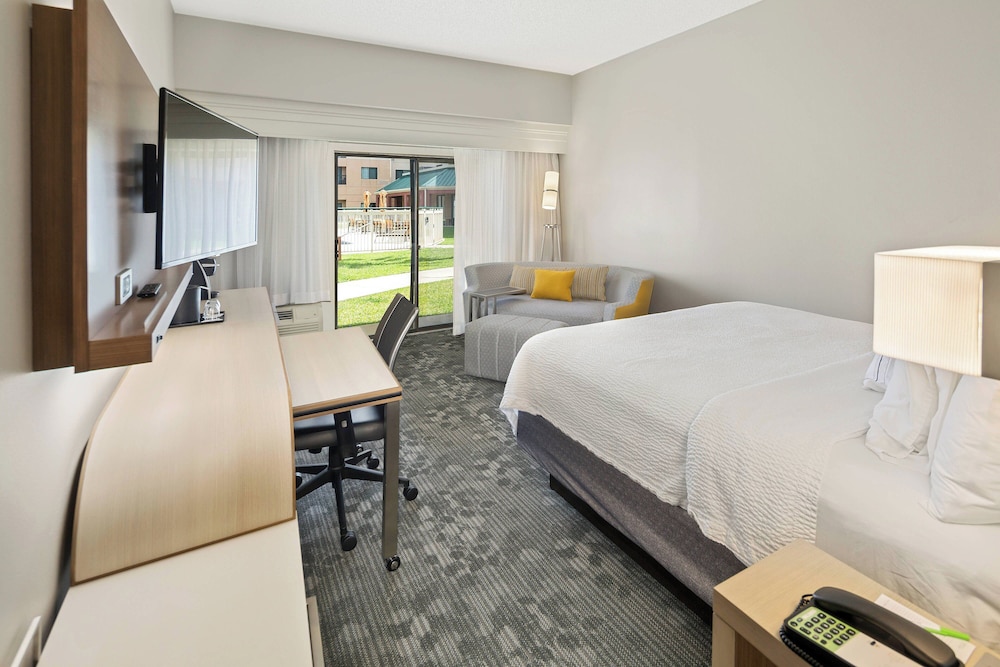 Courtyard by Marriott Bryan College Station 11/29