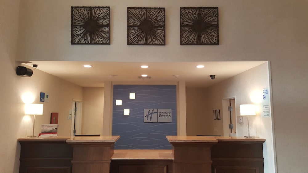 Holiday Inn Express Suites Springville South Provo Area 50/73