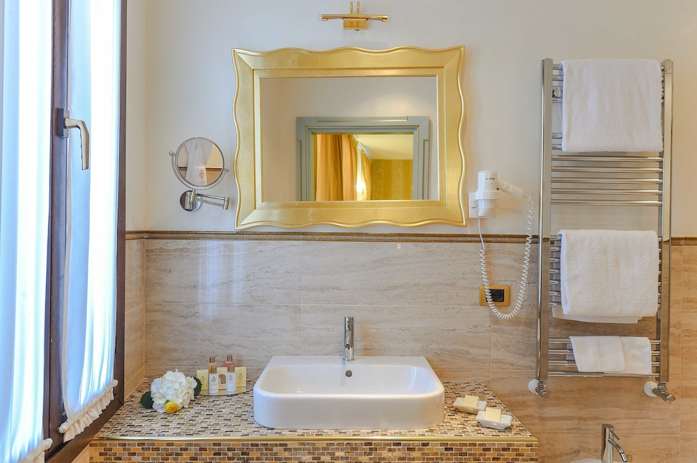 Hotel Savoia e Jolanda, WorldHotels Elite 66/66