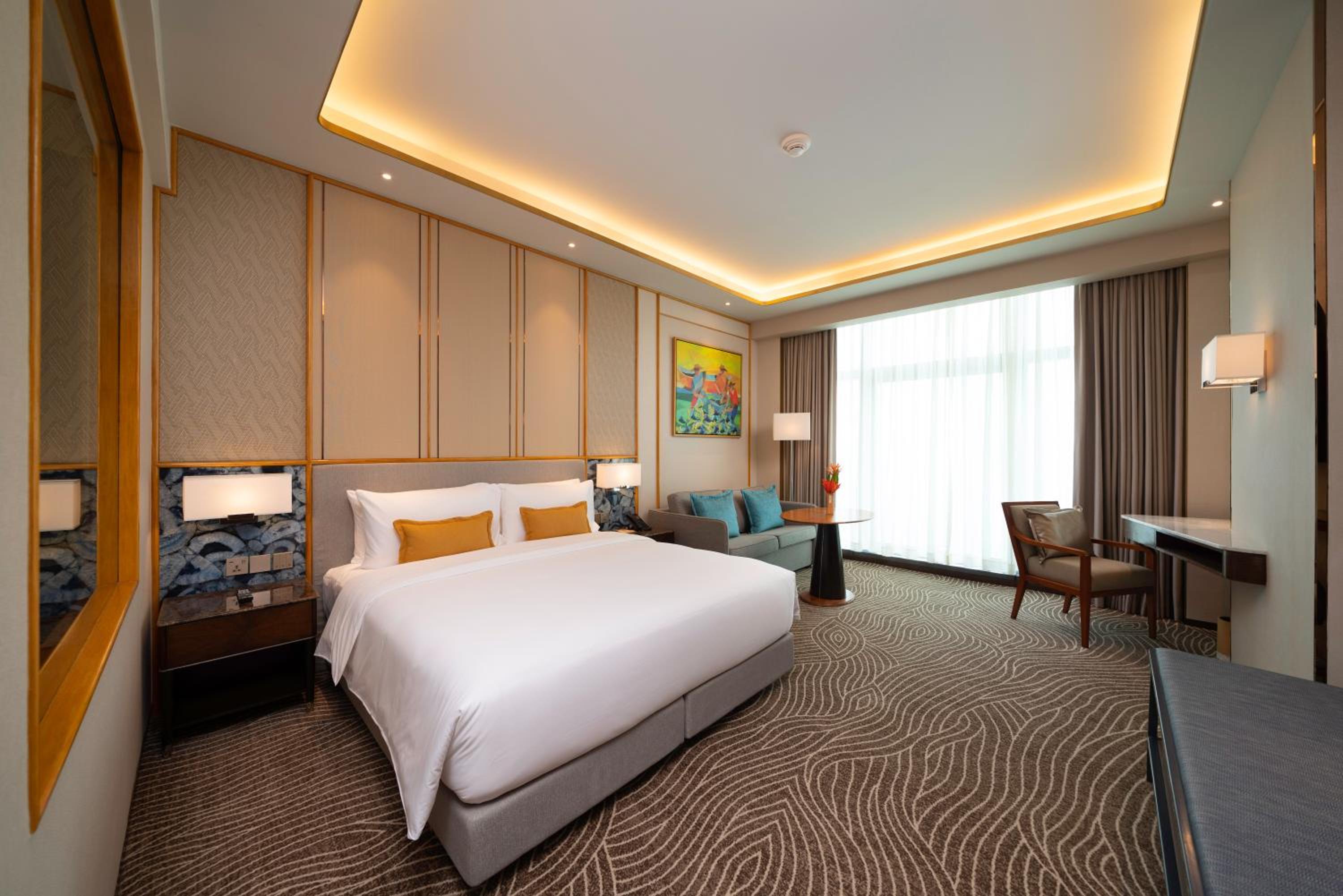 غرفة ثلاثية بسرير كينج، Fili Hotel at NUSTAR Resort & Casino Cebu 5/9