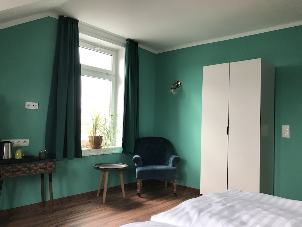 غرفة قياسية بسرير كوين، Hotel Mystique 8/10