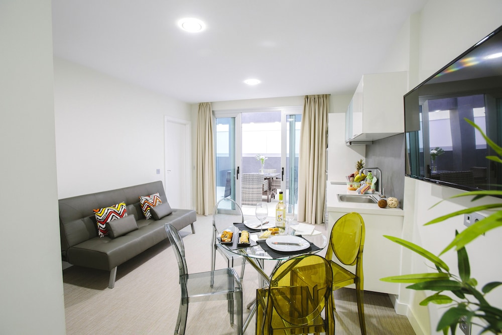 Valentina Beach Apartments And Suites 34/57