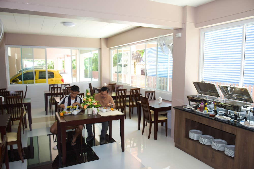 Peak Boutique City Hotel 48/62