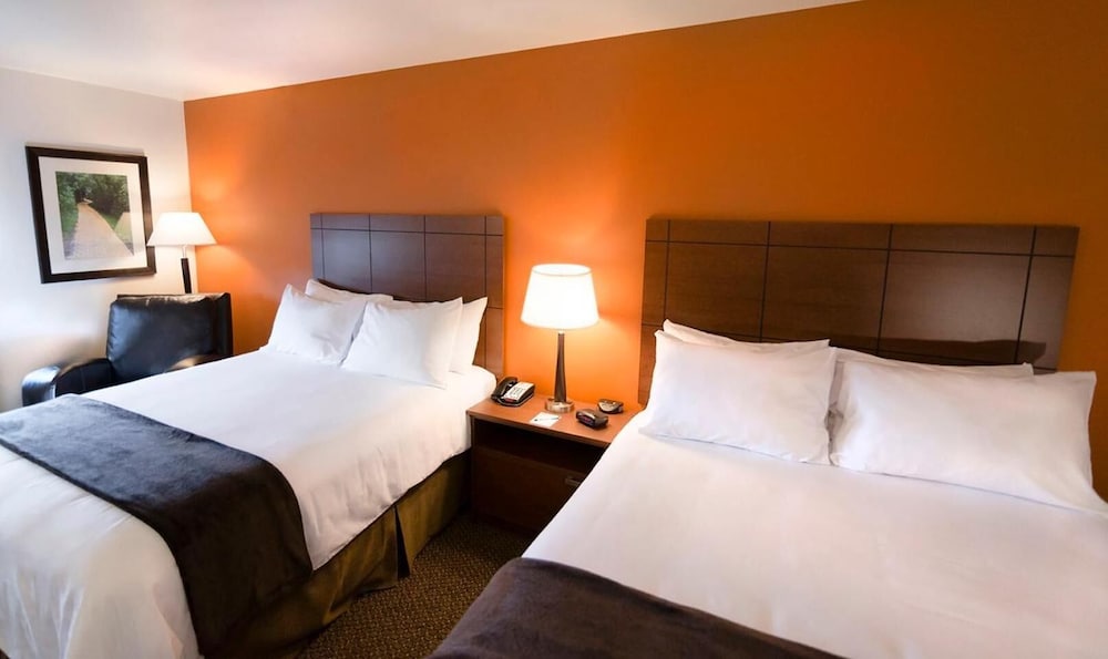 My Place Hotel Yakima 15/49