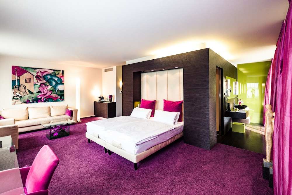 Hotel Der Blaue Reiter 13/68