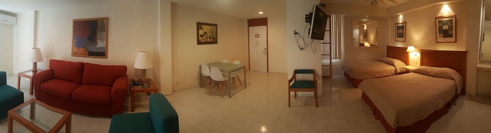 Hotel Suites Nader 22/33