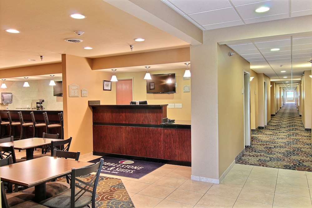 Cobblestone Hotel Amp Suites Crookston 4/39