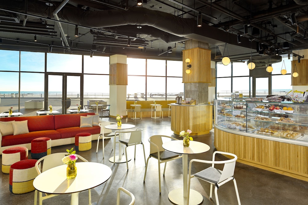 Wave Resort 37/41