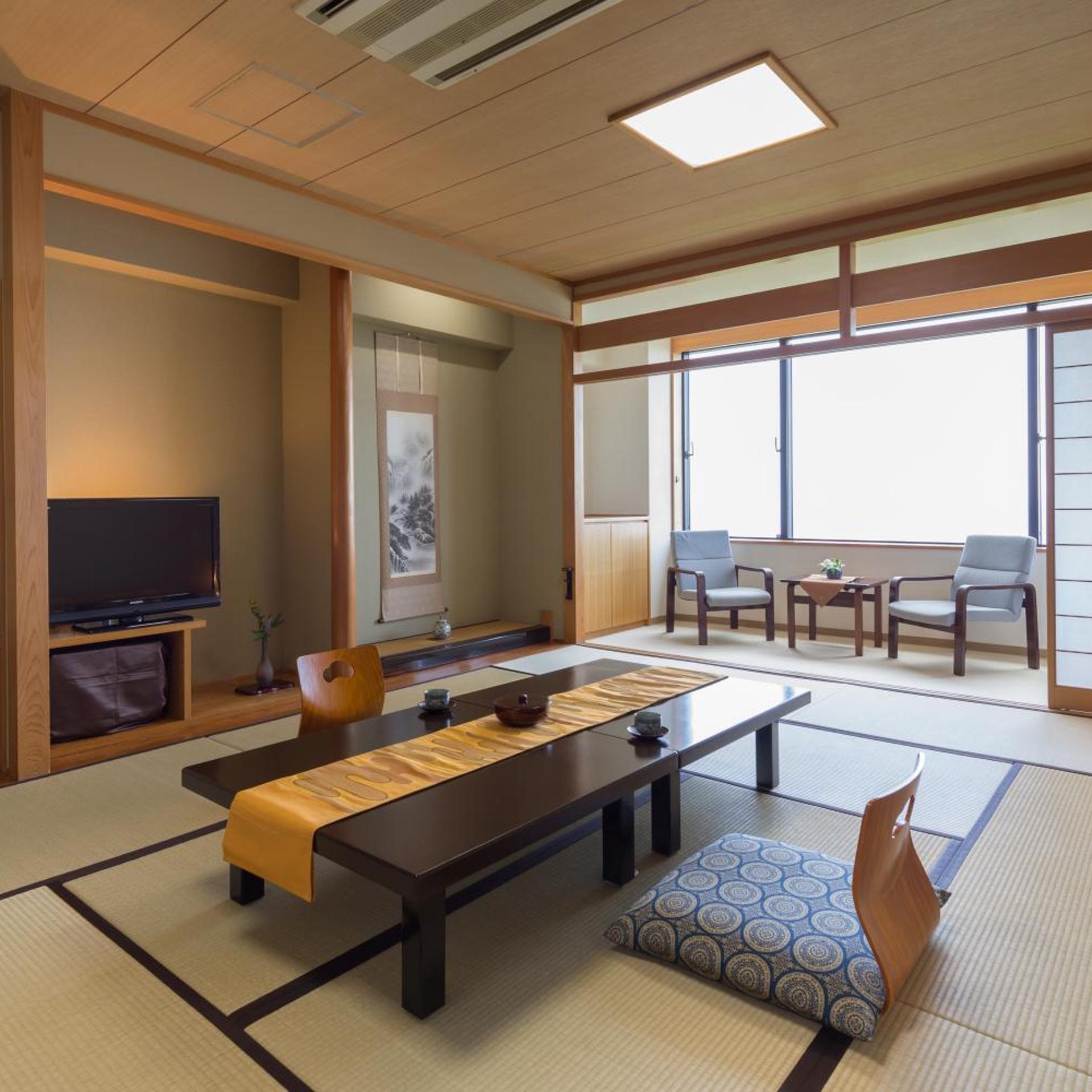 Ashizuri Kokusai Hotel 24/43