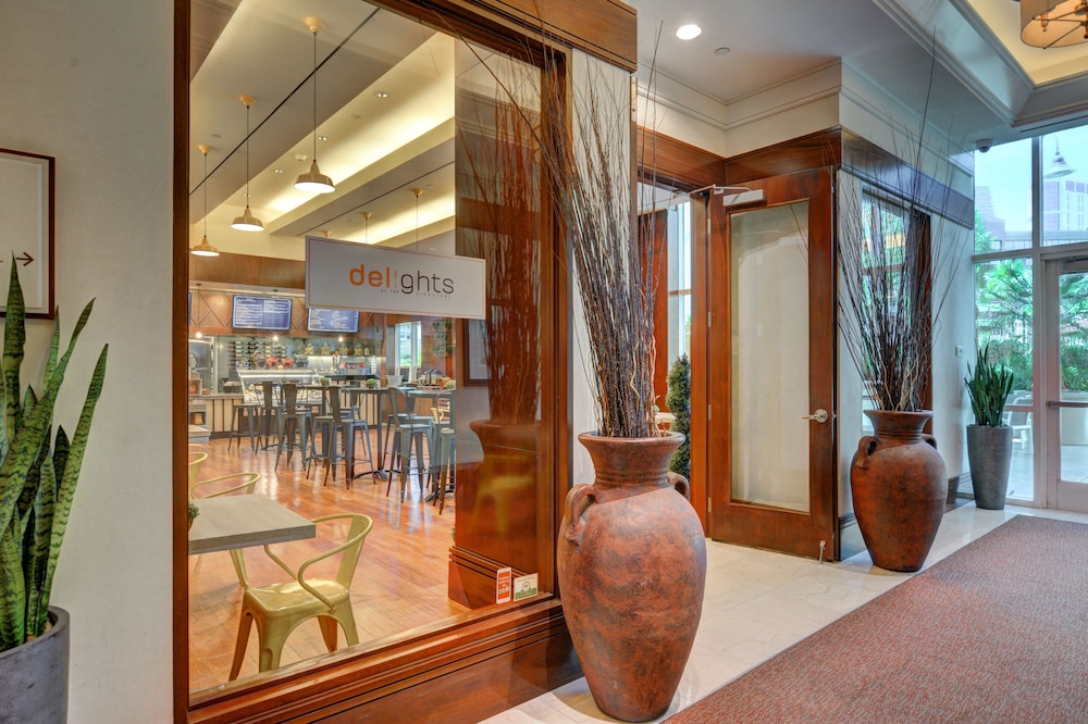 Jet Luxury Resorts @ The Signature Condo Hotel 36/69