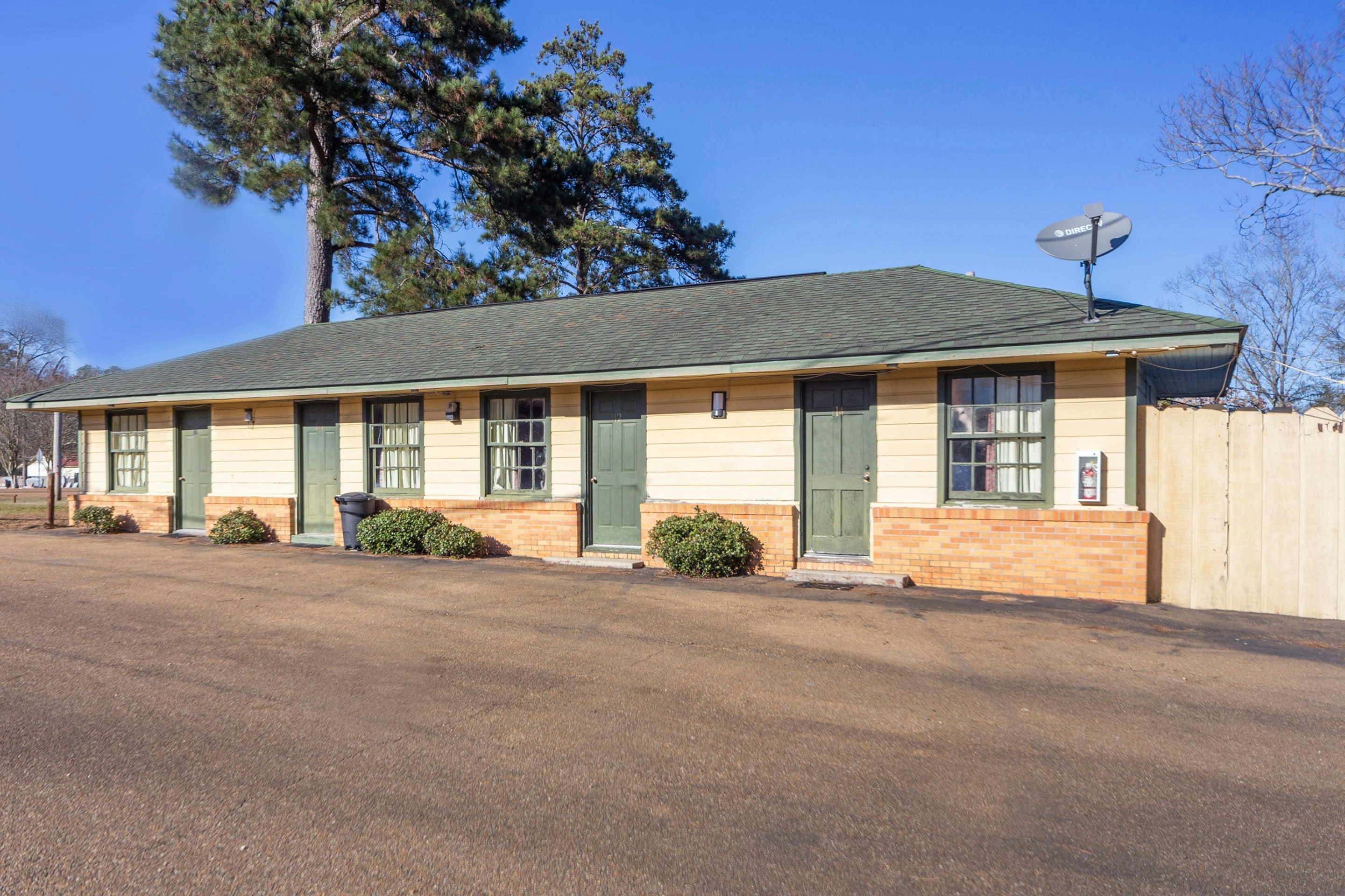Hotel Brookhaven MS Hwy 51 North 2/34