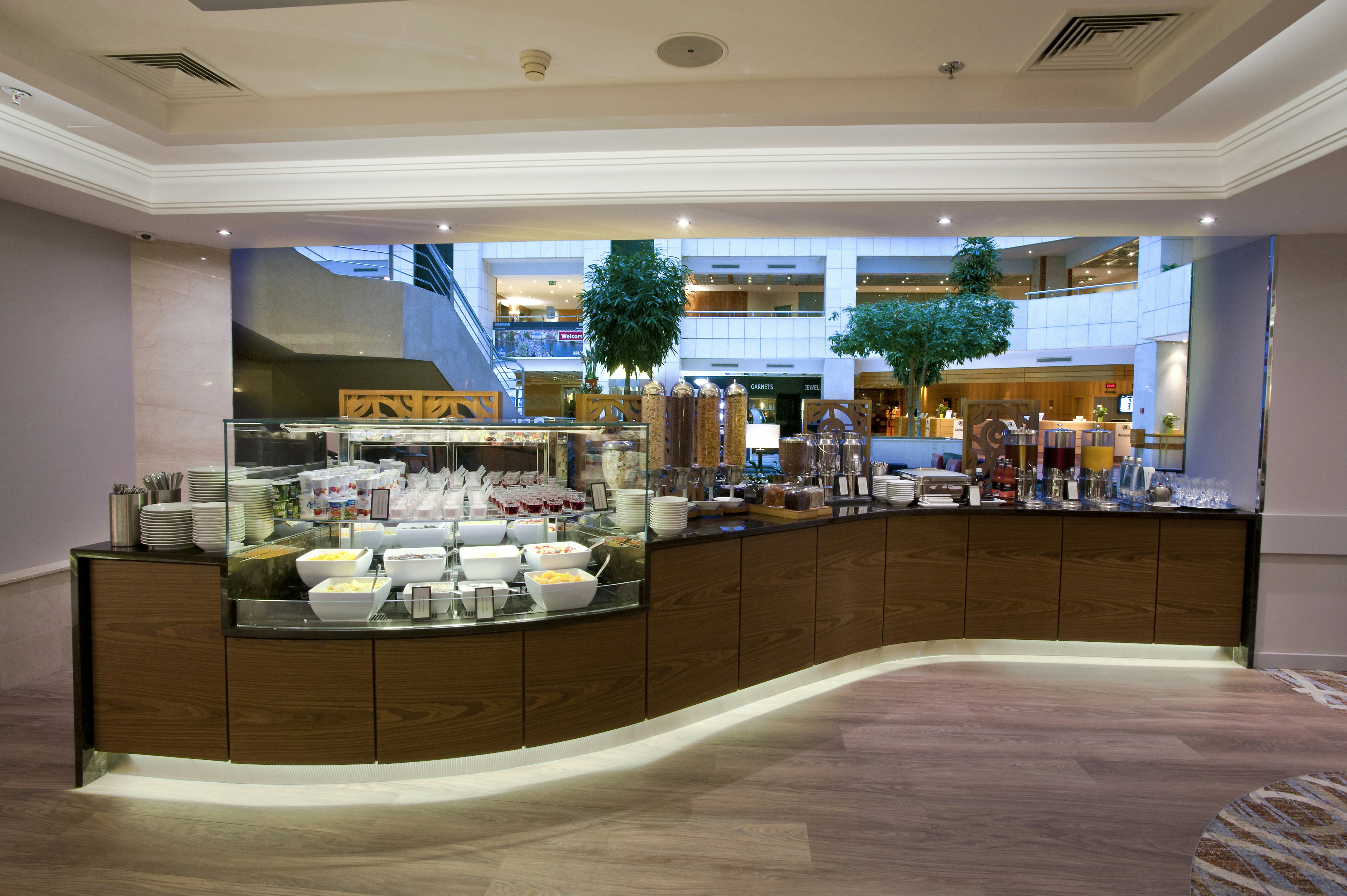 Hilton Prague Atrium 17/84