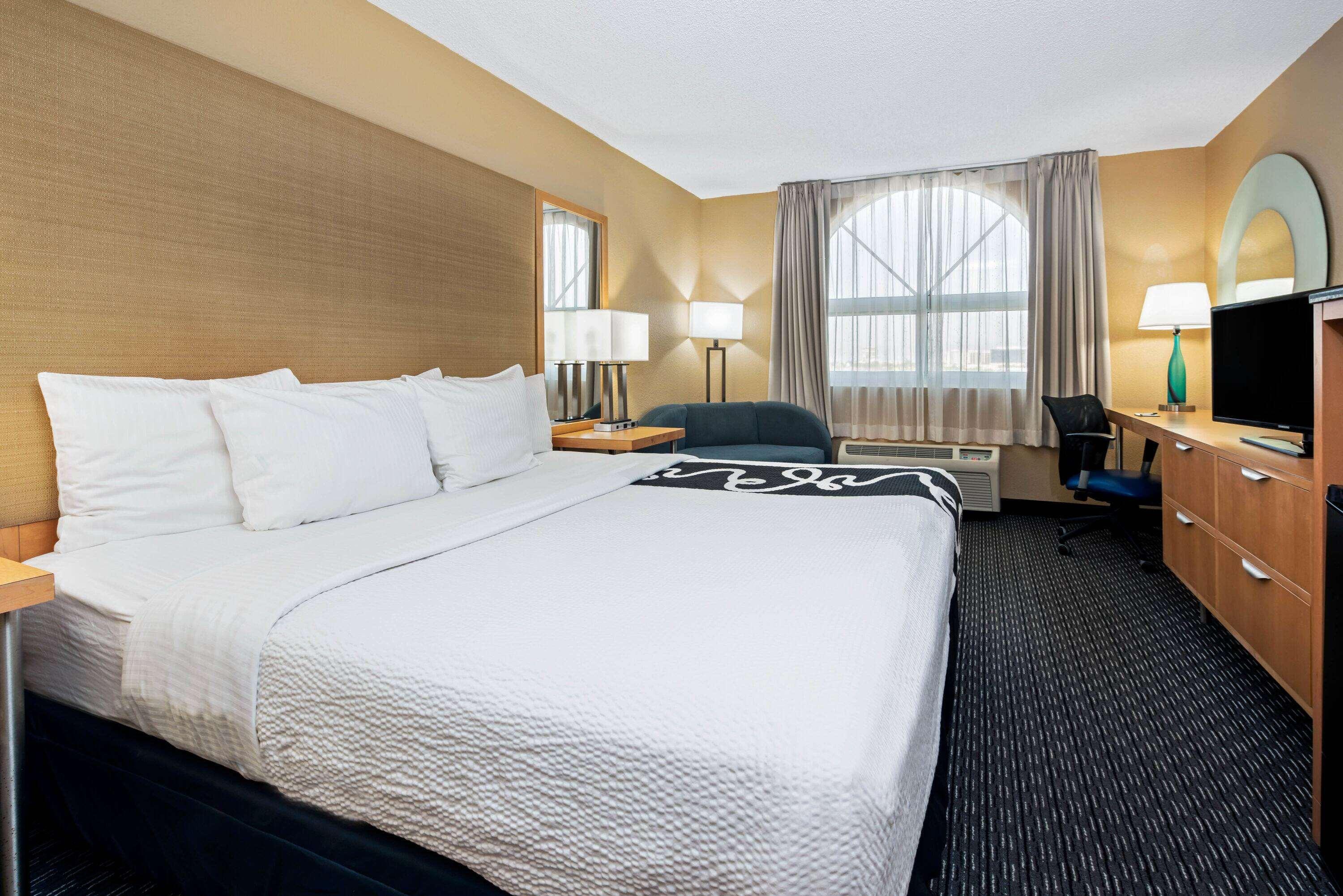 Room, King Bed, with View
