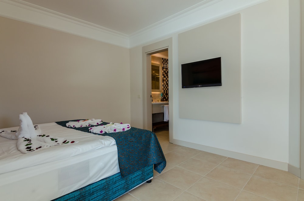 The Lumos Deluxe Resort Hotel and Spa 21/60