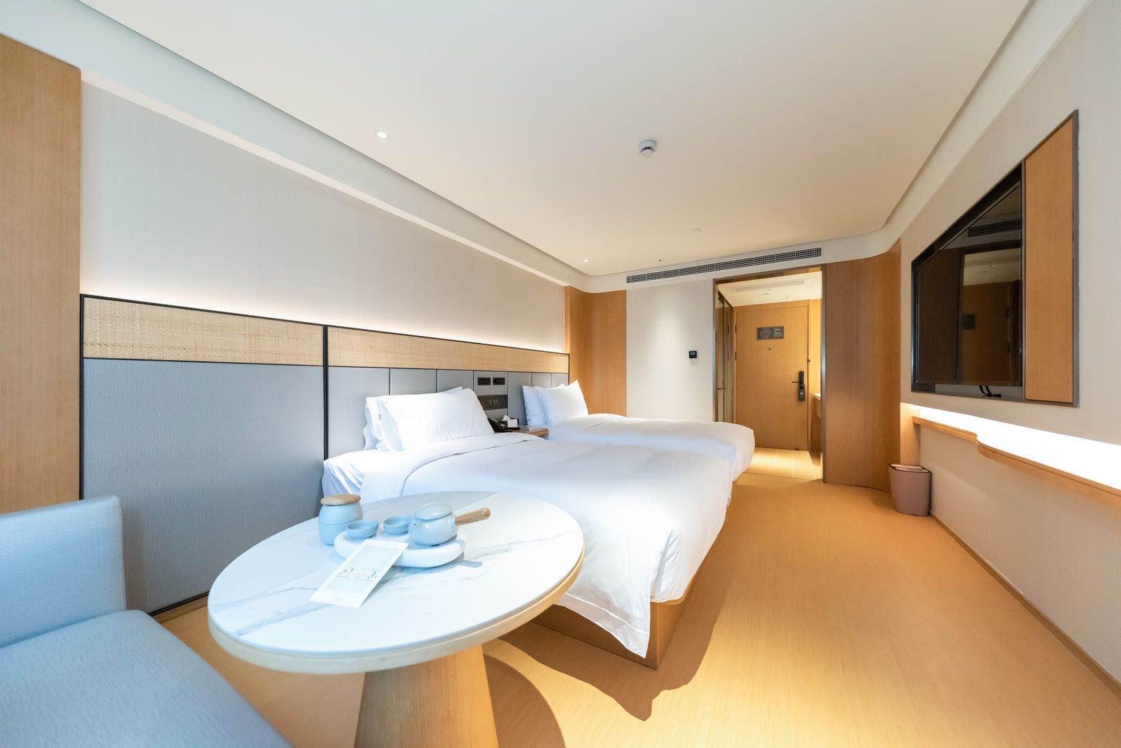 Ji Hotel Shanghai People's Square Nanjing Road Pedestrian Street 24/46
